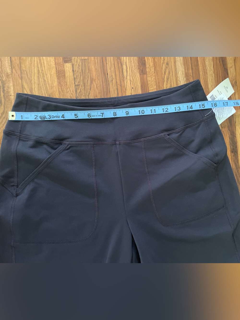 Duluth Trading Co Black Women's NoGA Classic 7” Utility Stretch Shorts Size - Picture 7 of 14